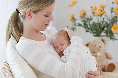 Mẹo hay giúp mẹ chăm sóc trẻ sơ sinh tốt nhất từ 0-1 tháng